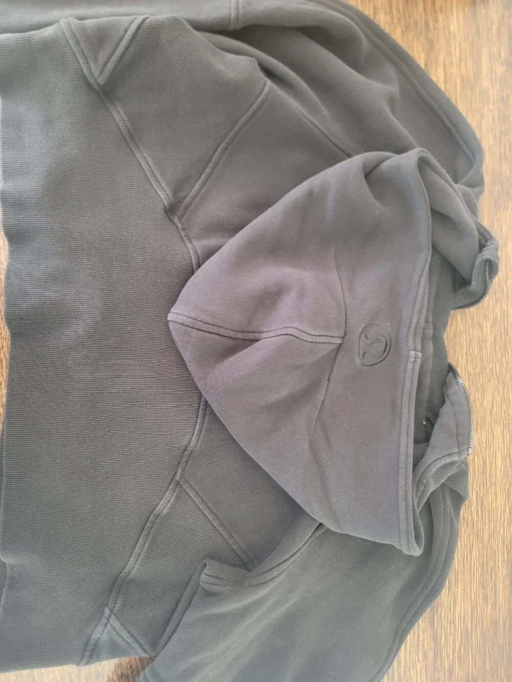 LULULEMON women's half zip black scuba sweatshirt